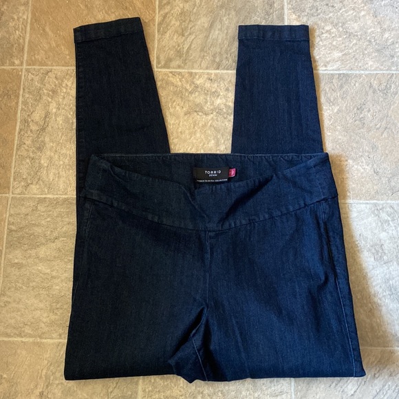 NWOT torrid trouser skinny pants 1 - Picture 4 of 9